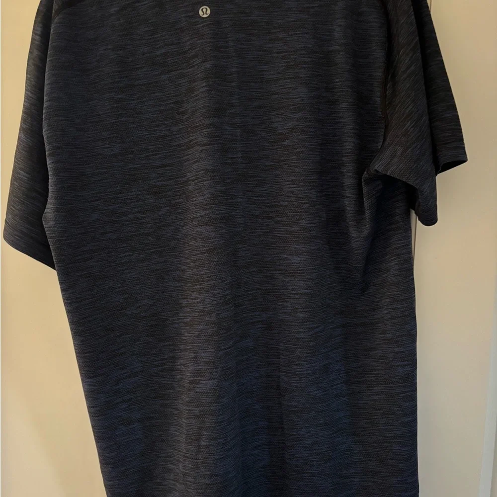 lululemon athletica Navy Heathered Tee - Picture 3 of 6